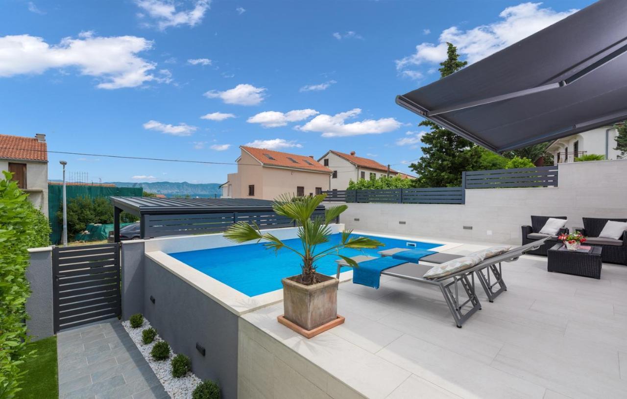 Villa Mondo Adria Njivice Esterno foto