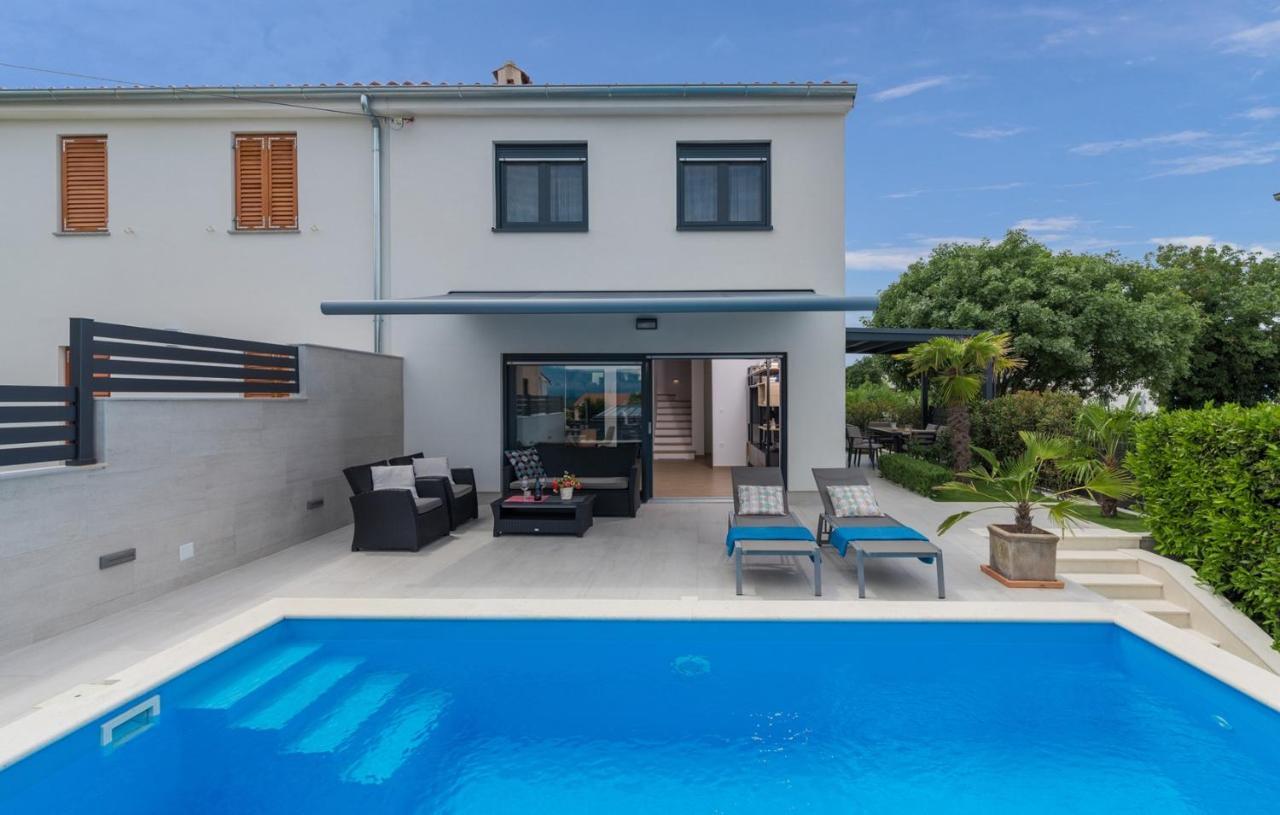 Villa Mondo Adria Njivice Esterno foto